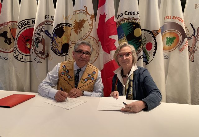Grand Chief Abel Bosum and Minister Carolyn Bennet